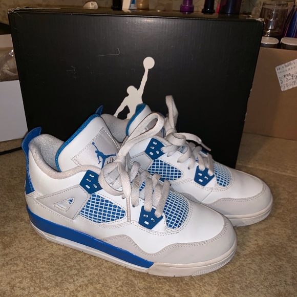 blue jordan retro 4s